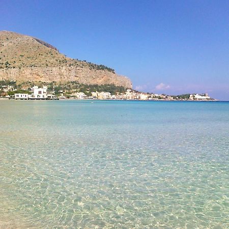 Alemare Apartment Mondello Ngoại thất bức ảnh